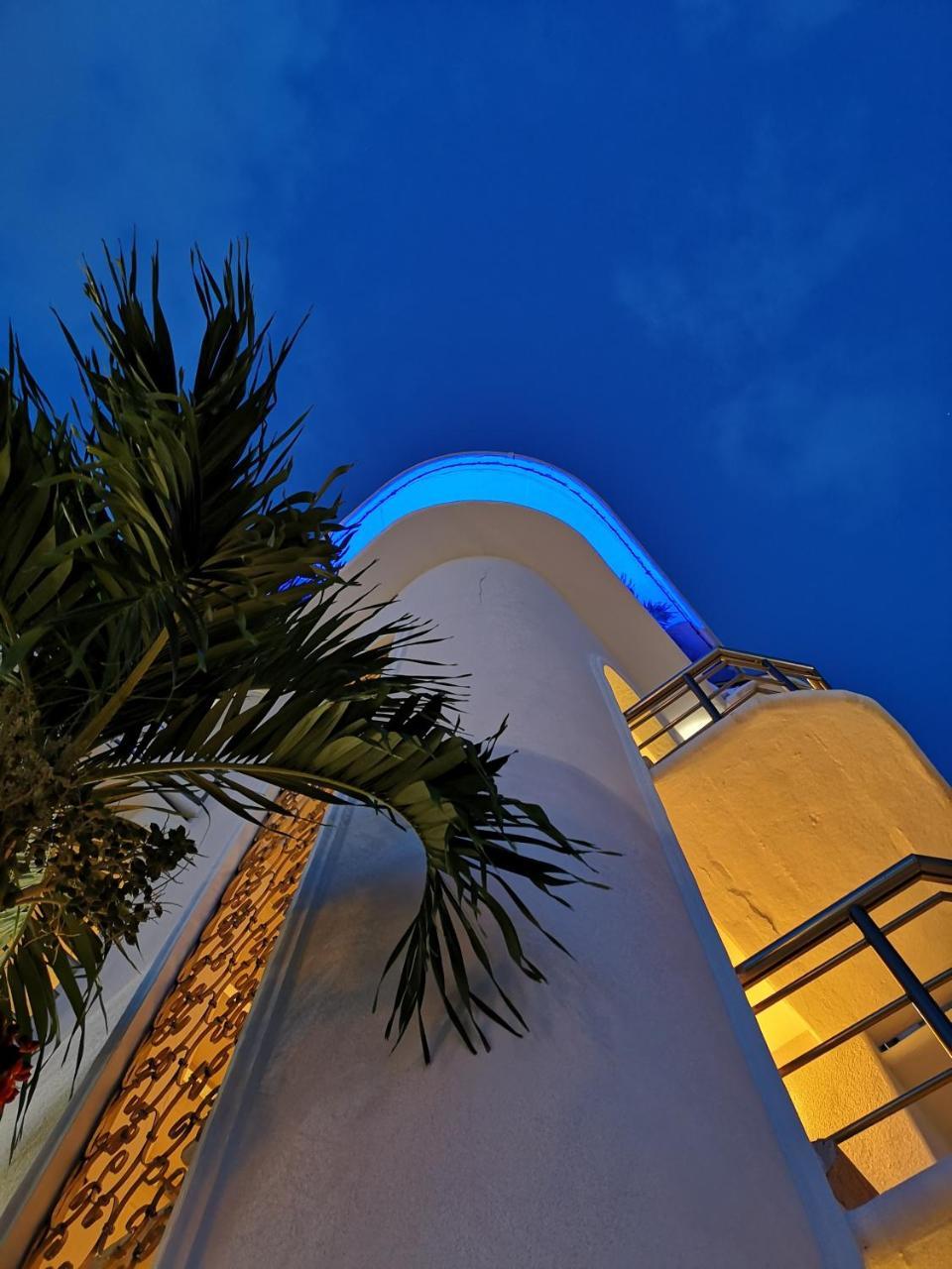 Hotel Blue Star Канкун Екстериор снимка